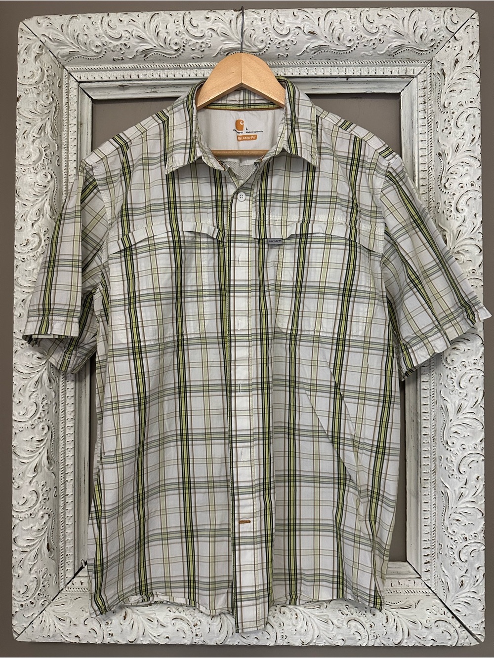 Carhartt Force Men’s Short-Sleeve Vented Plaid Button-Up Shirt. Size L